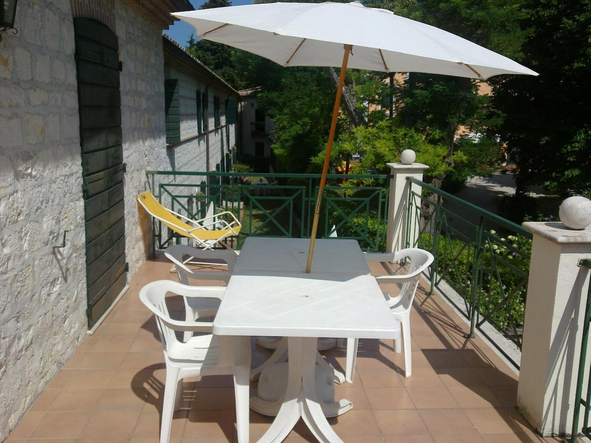 Valcastagno Relais & Residence Sirolo Phòng bức ảnh